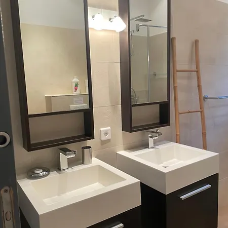 Jessy Porto-vecchio Порто-Веккіо